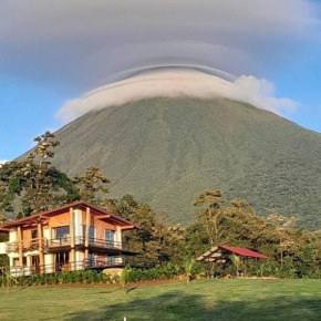 Two Volcanoes Villa Fortuna